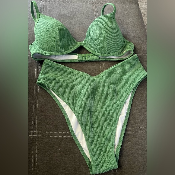 PINK Victoria's Secret Other - Victoria’s Secret Crinkle Brazilian Bikini Top & Bottom Grass Green Size Small